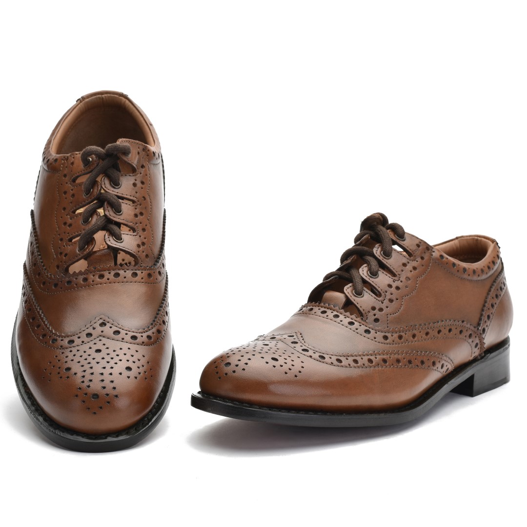 Luxury Ghillie Brogue - Artisans of Scotland foot the coacher