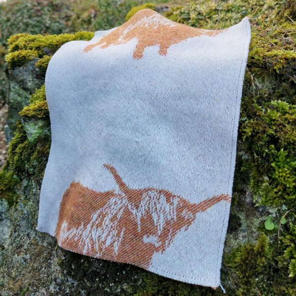 Highland Cow Throw Prodduct Shot