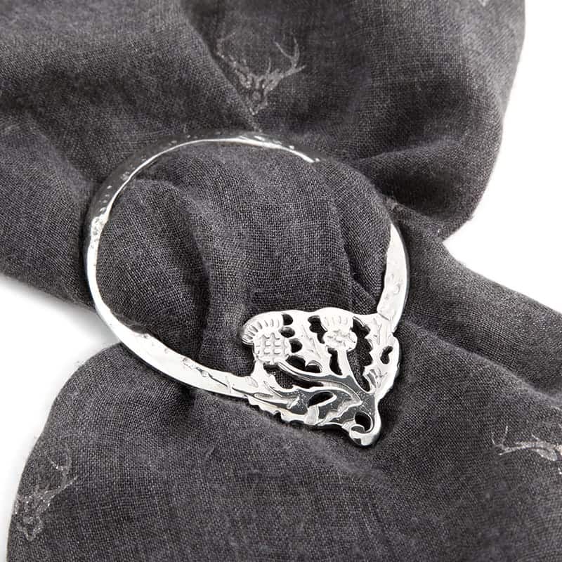 Large Celtic Knot Pewter Scarf Sash Plaid Ring - Made in Scotland :  Amazon.de: Fashion